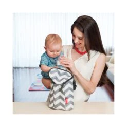 Skip Hop Grab & Go Double Bottle Bag - Chevron 5 Skip Hop Grab & Go Double Bottle Bag - Chevron -Skip Hop Store 0001366 3