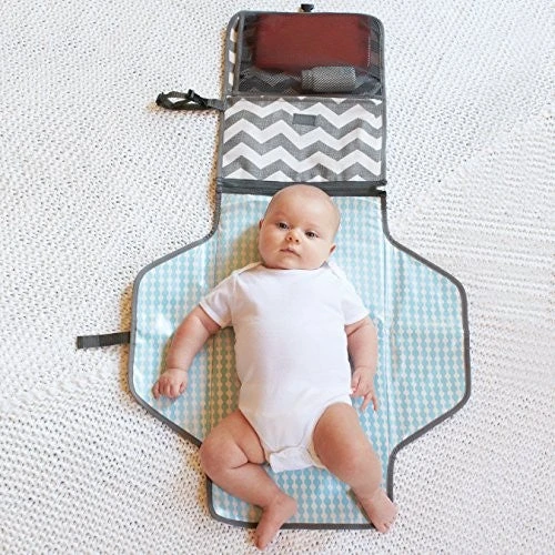 Skip Hop Pronto Signature Changing Station - Chevron 2 Skip Hop Pronto Signature Changing Station - Chevron - Image 2