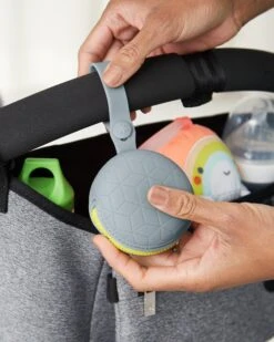 Skip Hop Grab & Go Silicone Pacifier Holder- Grey 6 Skip Hop Grab & Go Silicone Pacifier Holder- Grey -Skip Hop Store 500125 3