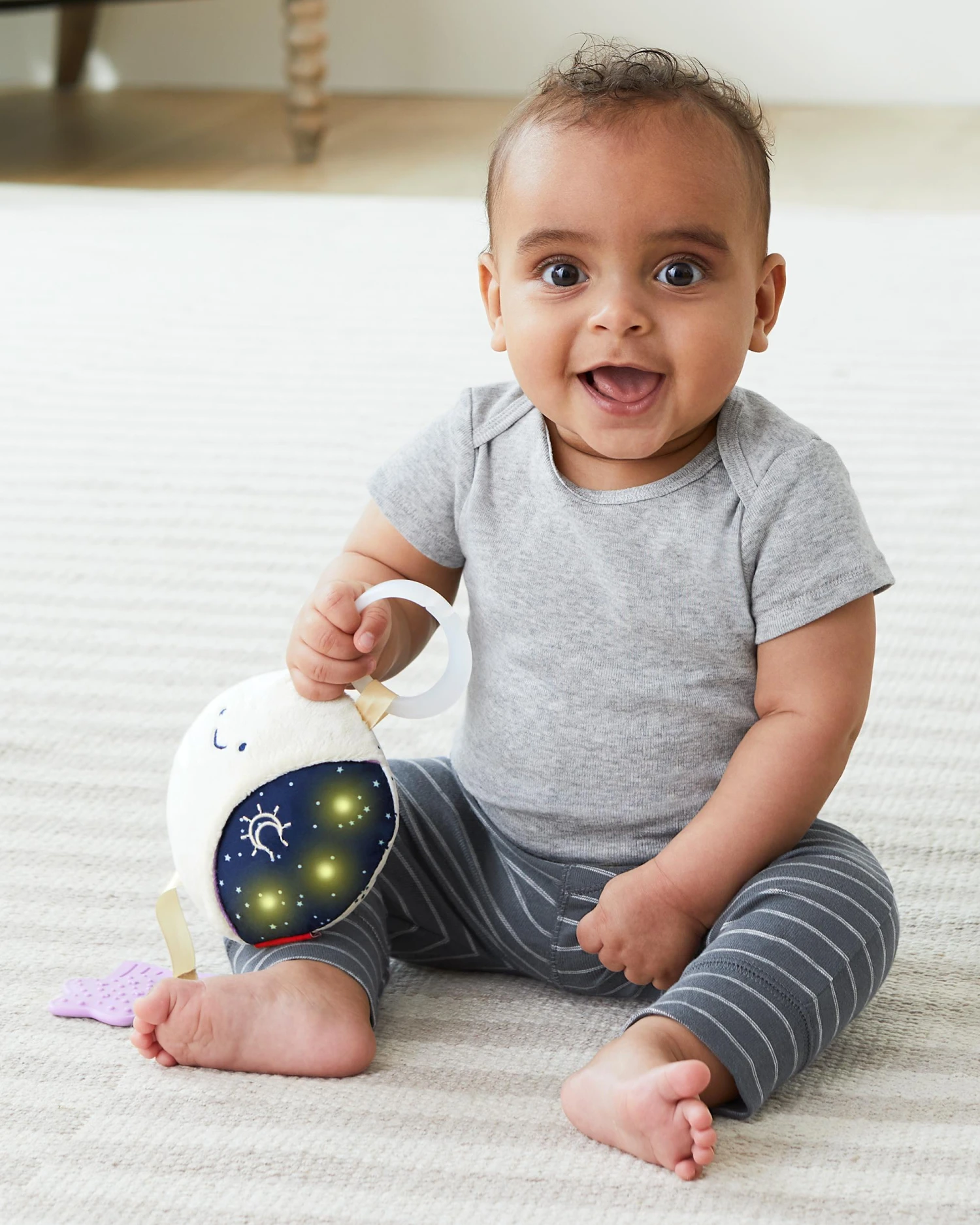 Skip Hop Celestial Dreams Moonglow Musical Toy 4 Skip Hop Celestial Dreams Moonglow Musical Toy - Image 4