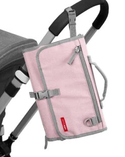 Skip Hop Pronto Signature Changing Station - Pink Heather 9 Skip Hop Pronto Signature Changing Station - Pink Heather -Skip Hop Store 9L523210 5 1024x1024 4f7d2955 1377 4626 8a54 124edff50a9c