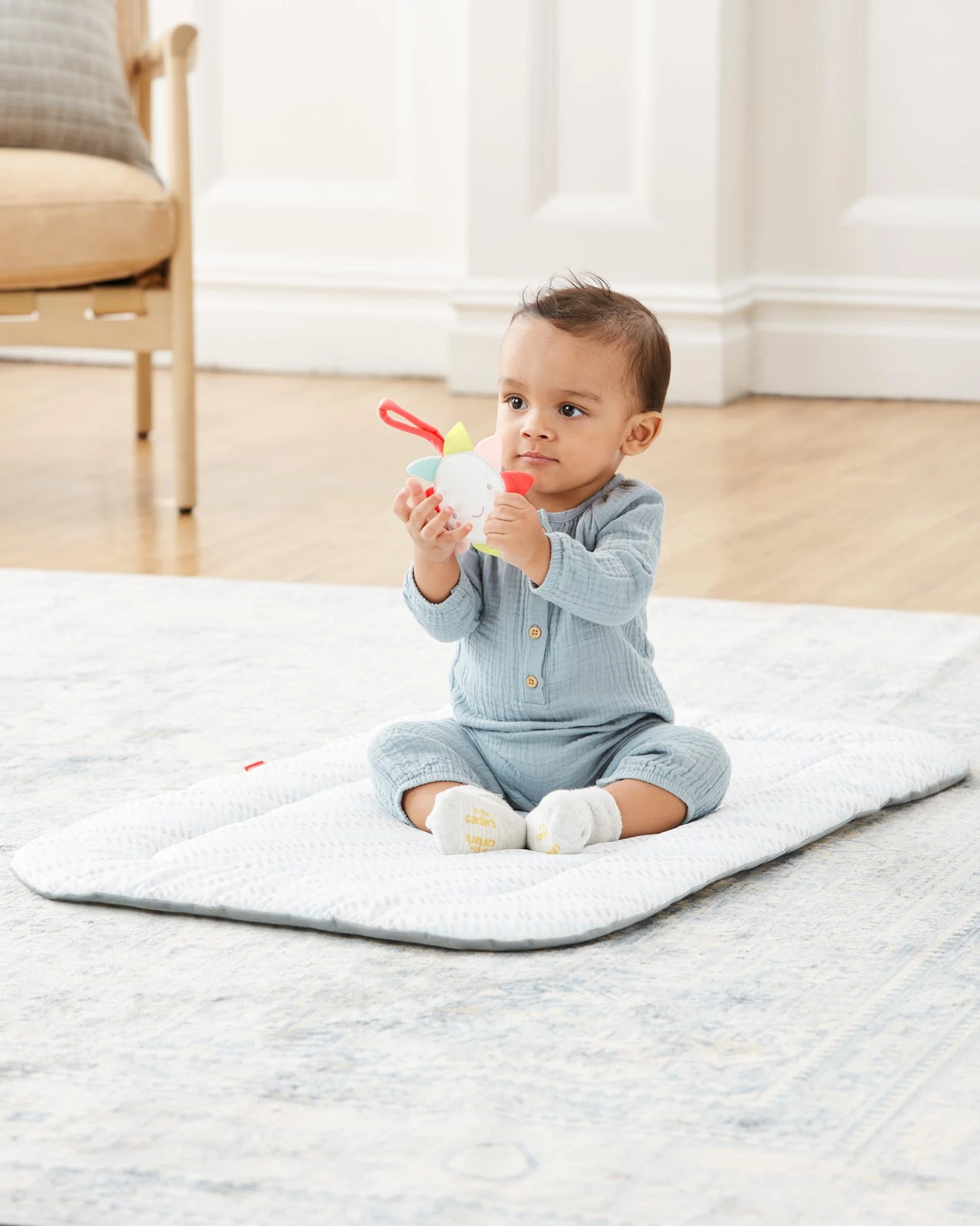Skip Hop Silver Lining Cloud Wooden Activity Gym 10 Skip Hop Silver Lining Cloud Wooden Activity Gym - Image 10