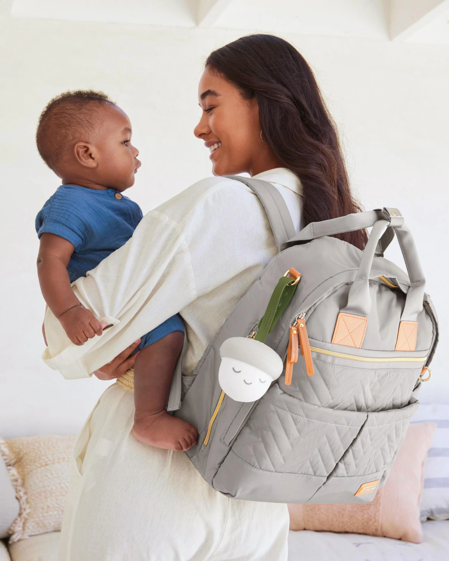 Skip Hop Glow With Me Portable Acorn Sound Machine 4 Skip Hop Glow With Me Portable Acorn Sound Machine - Image 4