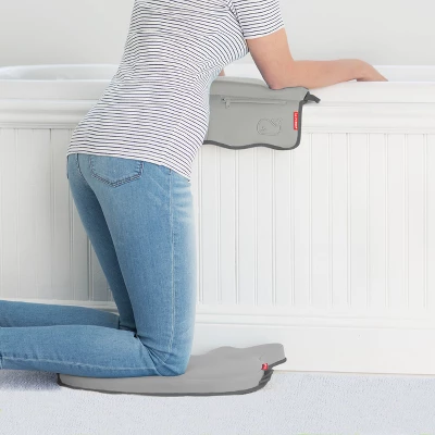 Skip Hop Moby Bath Kneeler - Gray 4 Skip Hop Moby Bath Kneeler - Gray - Image 4