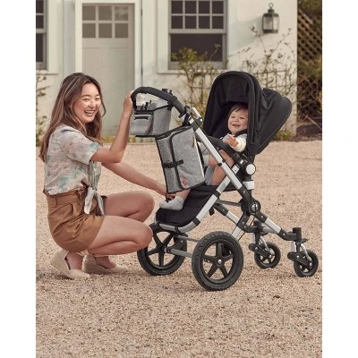 Skip Hop Pronto Baby Changing Station & Diaper Clutch 4 Skip Hop Pronto Baby Changing Station & Diaper Clutch - Image 4