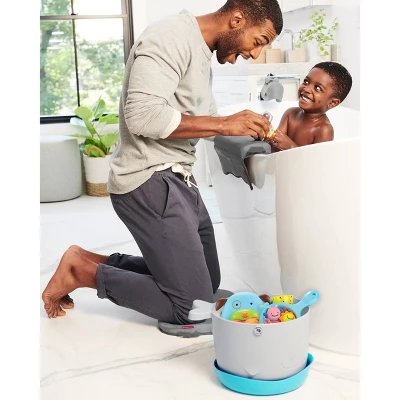 Skip Hop Moby Fun-Filled Baby Bath Toy & Bucket Gift Set - 2pc 4 Skip Hop Moby Fun-Filled Baby Bath Toy & Bucket Gift Set - 2pc - Image 4